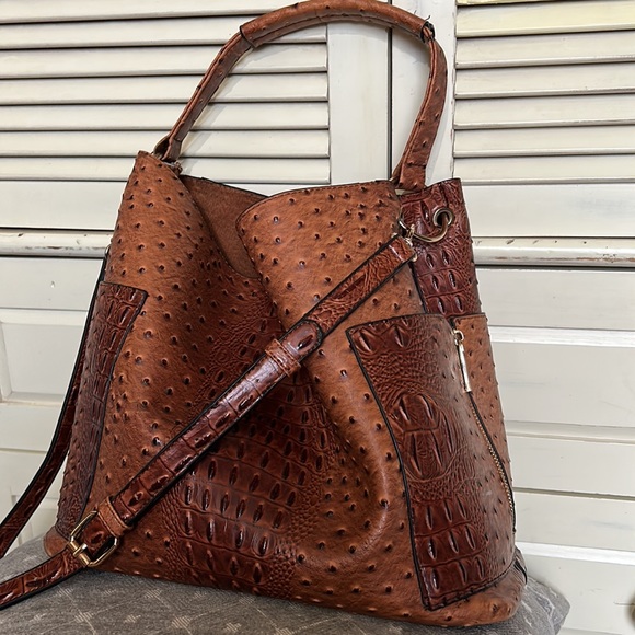 Faux Alligator Bag - Picture 4 of 4